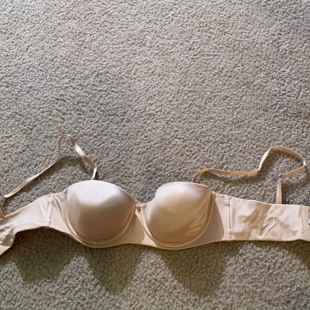NWT savage X Fenty strapless bra nude 34C